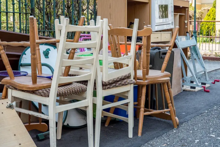 Common Mistakes In Furniture Removal And How To Avoid Them Sylmar, CA Common Mistakes In Furniture Removal And How To Avoid Them Sylmar, CA